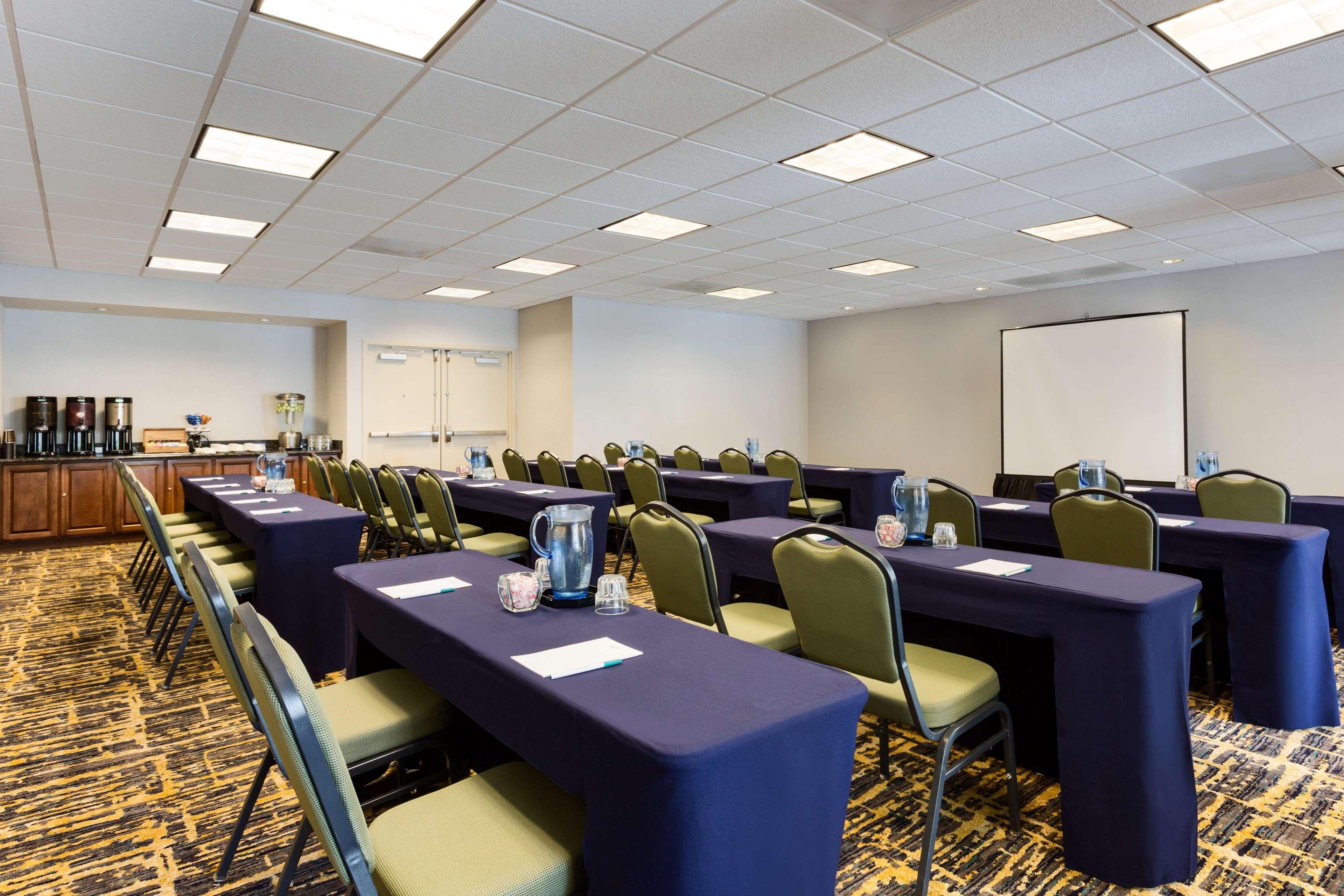 Homewood Suites By Hilton San Diego Airport-Liberty Station Konforlar fotoğraf