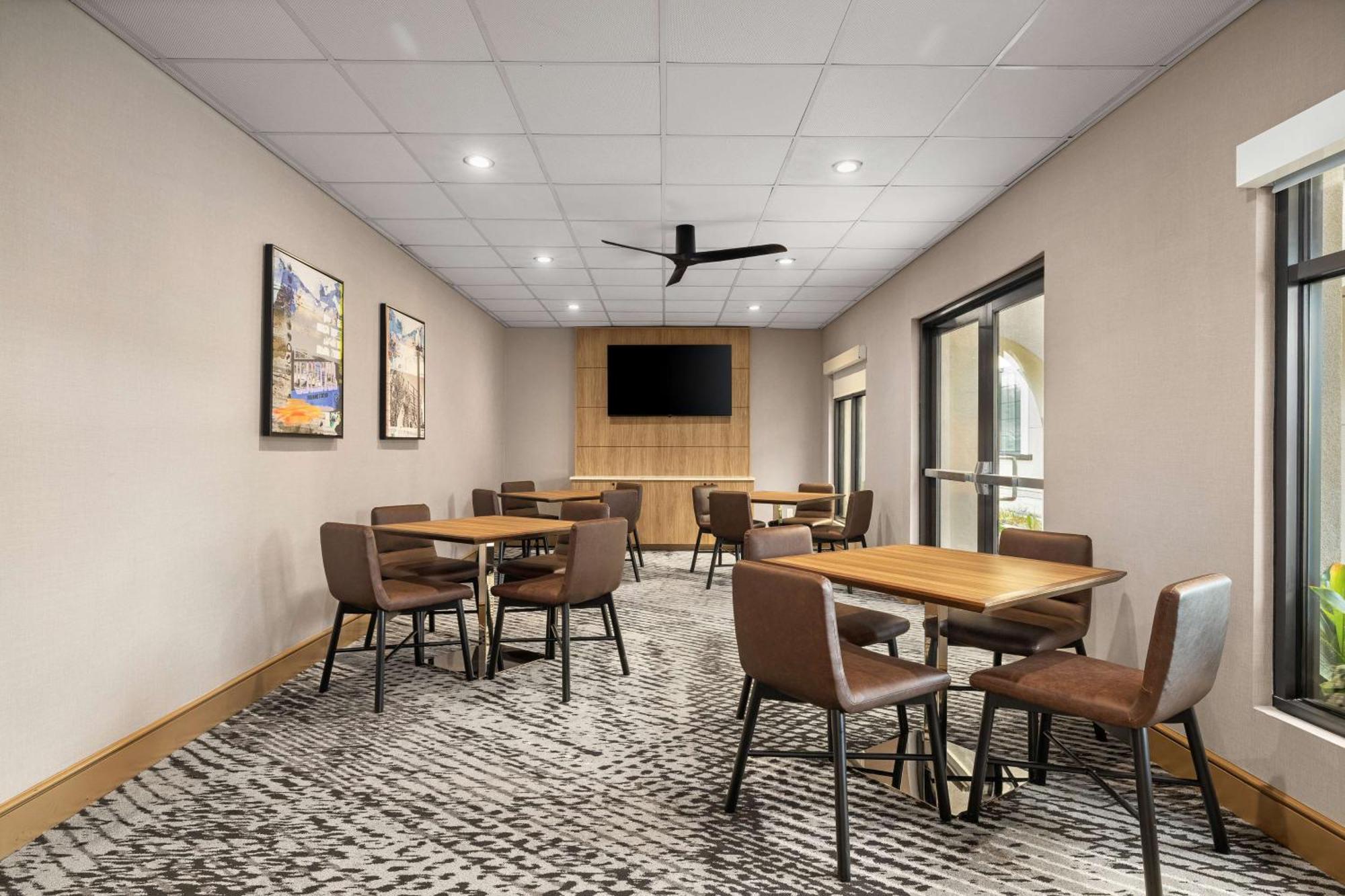 Homewood Suites By Hilton San Diego Airport-Liberty Station Dış mekan fotoğraf